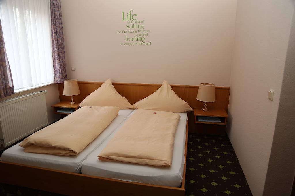 Hotel Taunus Residence Bad Camberg Exterior photo