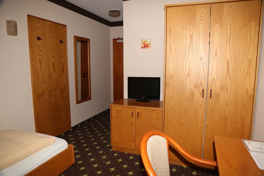 Hotel Taunus Residence Bad Camberg Exterior photo